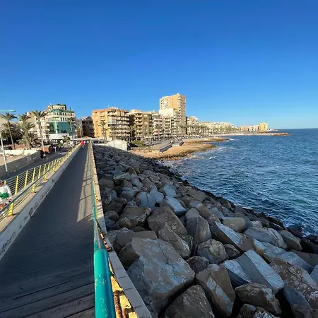 Flat 150m Away From Διαμέρισμα