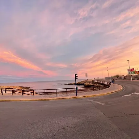 Flat 150m Away From Διαμέρισμα