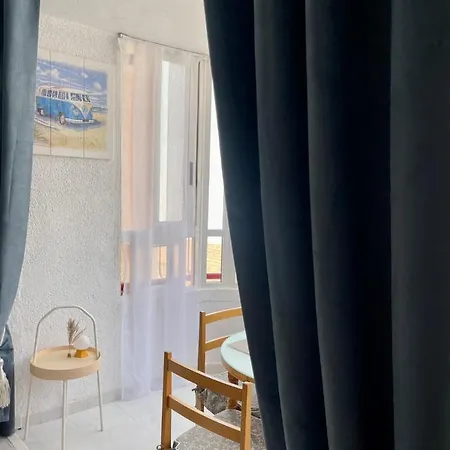 Flat 150m Away From 公寓 托雷维耶哈