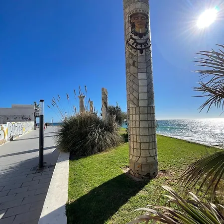 Apartment Flat 150m Away From