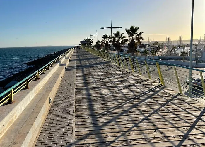 Apartment Flat 150m Away From *