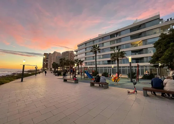 Apartment Flat 150m Away From *