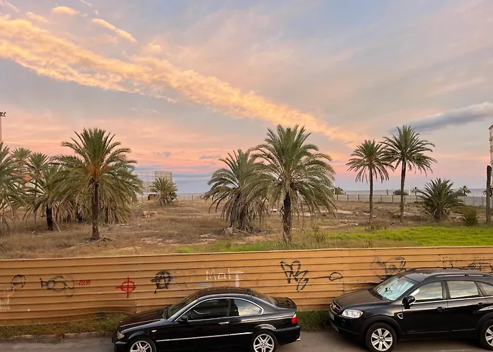 Flat 150m Away From Apartment *